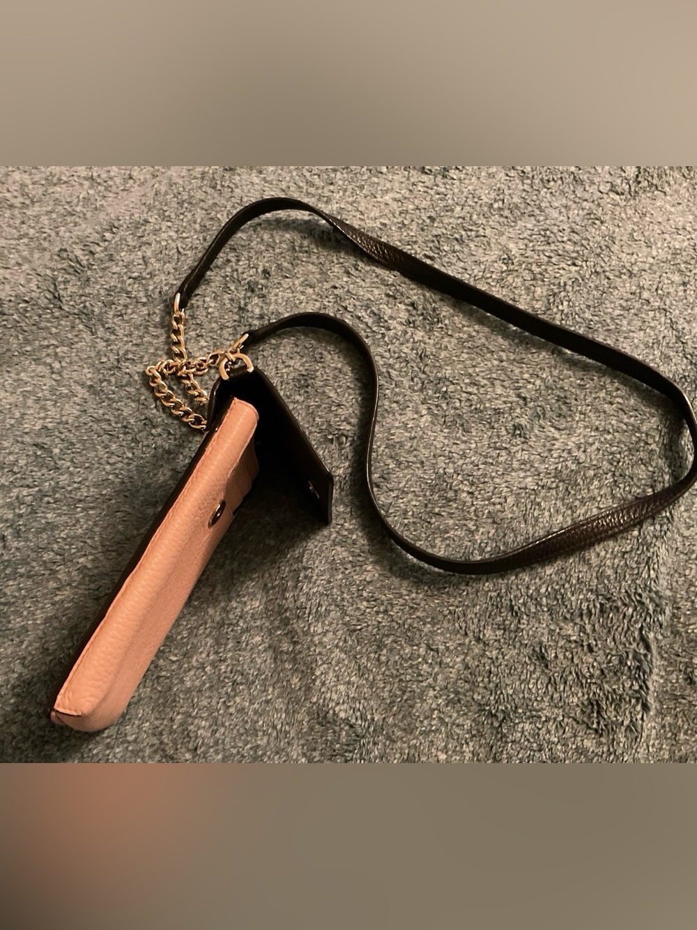 Kate Spade Pebbled Leather Phone Crossbody Colorblock Blush/Pink/Black/GLD Chain - Picture 5 of 9